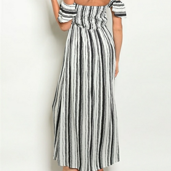 🔴Miranda Off Shoulder Stripe Maxi Short Set - Picture 2 of 5